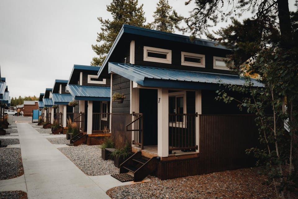 Blue Buffalo Resort Hotel in Island Park
