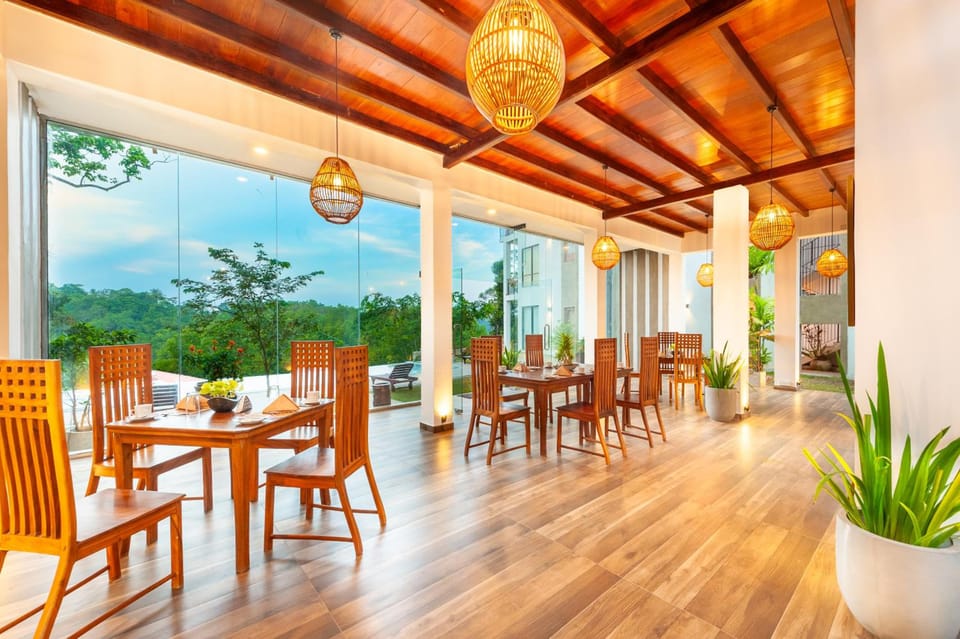 River Shades Hotel Hotel in Hikkaduwa