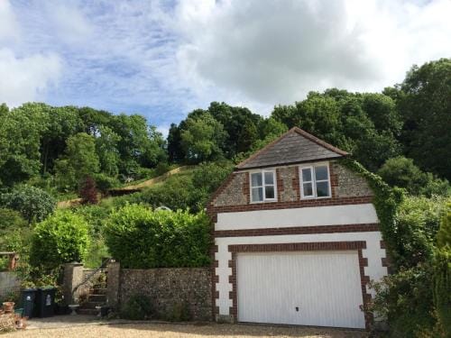 Fern Cottage Hotel in North Dorset District