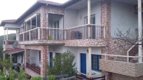 Guesthouse Zografia Hotel in Decentralized Administration of Macedonia and Thrace