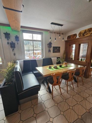 Pension & Gasthof "Am Park" UG Hotel in Ilmenau