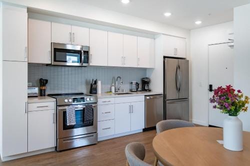 Luxury 2 Bedroom 2 Bathroom Residence With Fitness and Outdoor Pool Hotel in West Hollywood