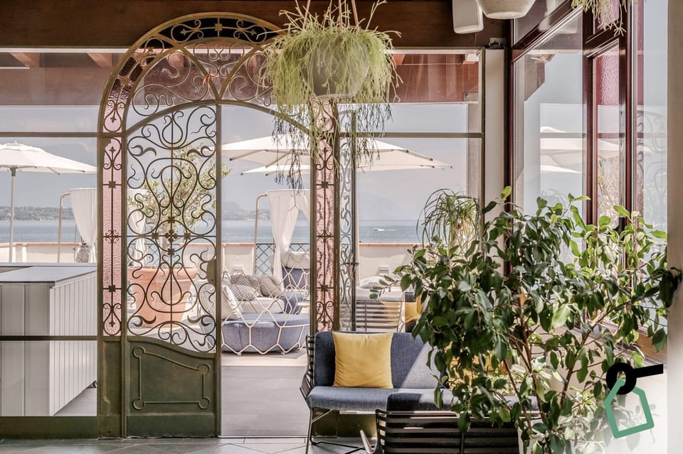HOTIDAY Apartment Collection - Desenzano Hotel in Lake Garda