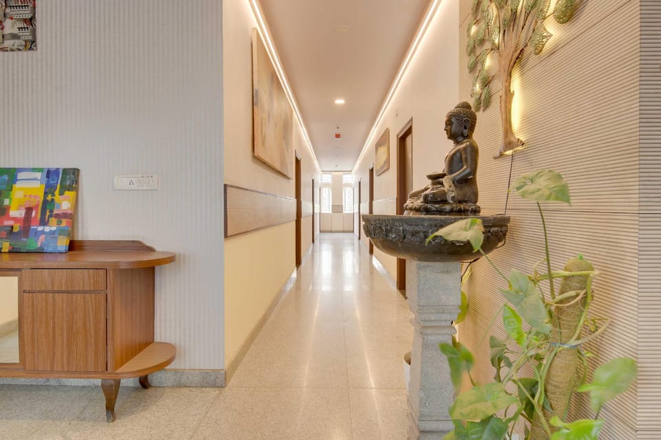 Townhouse Oak HBR Layout Hotel in Bengaluru