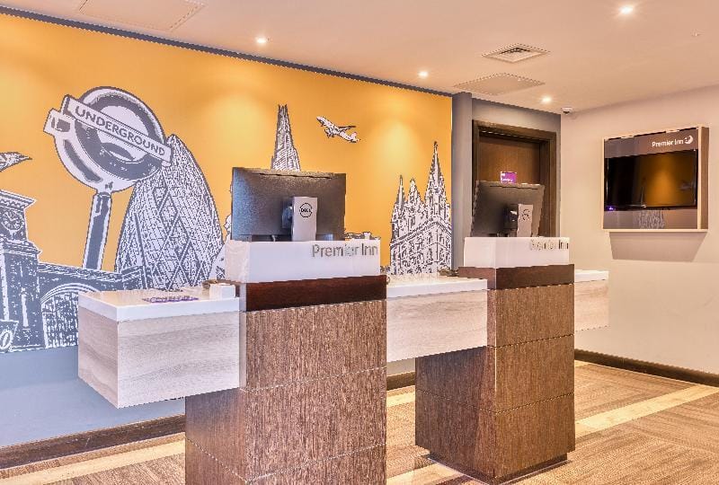 Premier Inn Milton Keynes Central - Avebury Boul Hotel in Milton Keynes