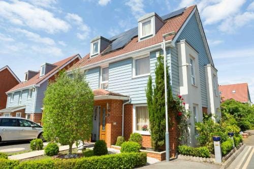Heathrow Garden House - West Drayton, London - Benjamin Guest House Hotel in London Borough of Hillingdon