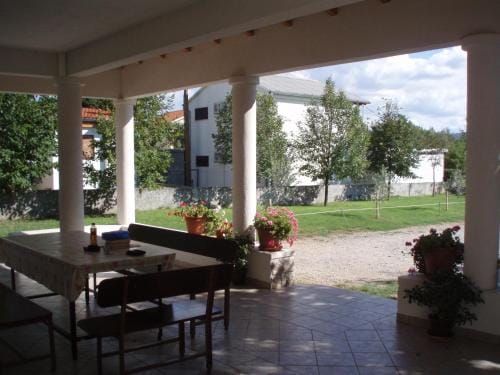 Guesthouse Neven Paklenica Hotel in Seline