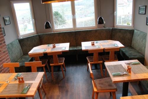 Gasthaus Waldschlosschen Inn in Hesse