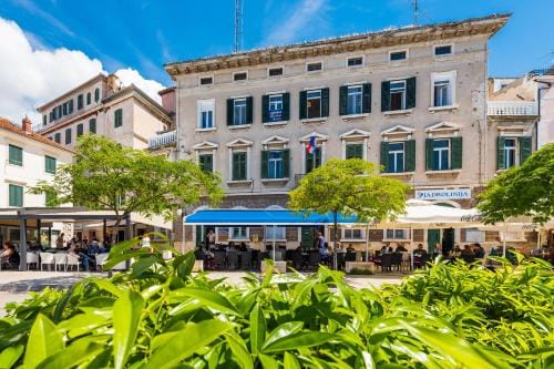 Apartmani Rina Hotel in Šibenik