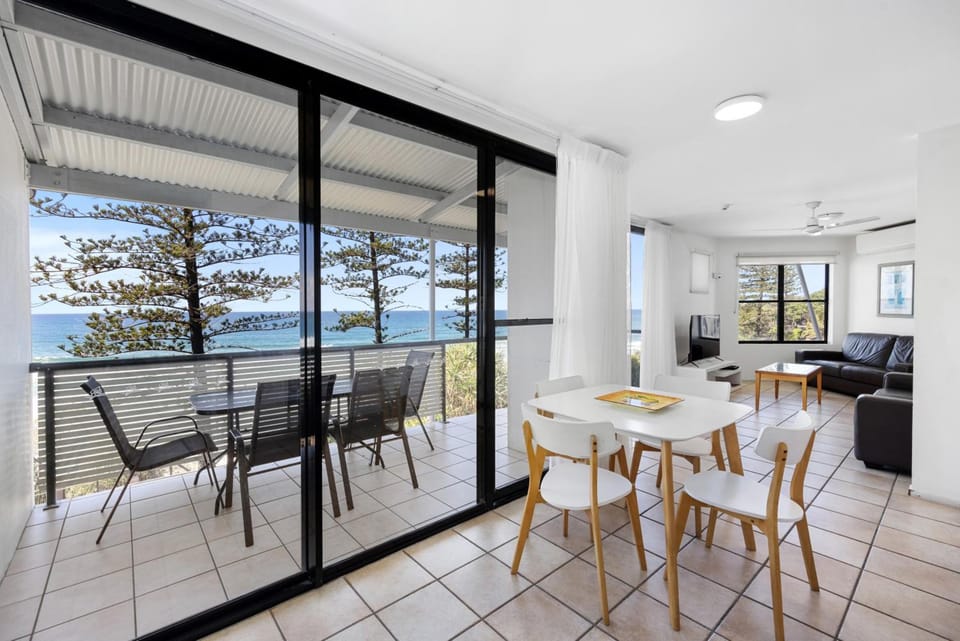 The Beach Retreat Coolum Apartment hotel in Queensland