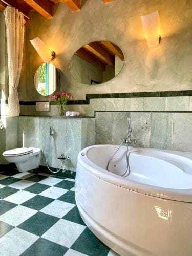 Corte Pozzol Hotel in Lake Garda