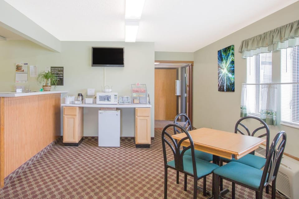 Lamoni inn & suites Hotel in Iowa