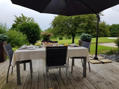 La Ferme Aux Arts Hotel in Bourgogne-Franche-Comté