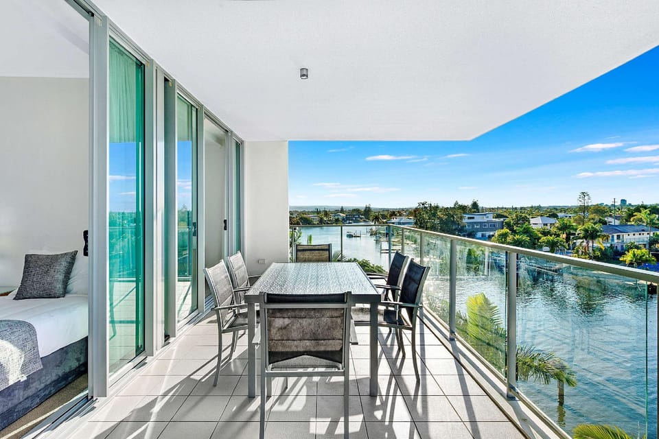 ULTIQA Freshwater Point Resort Apartment hotel in Gold Coast