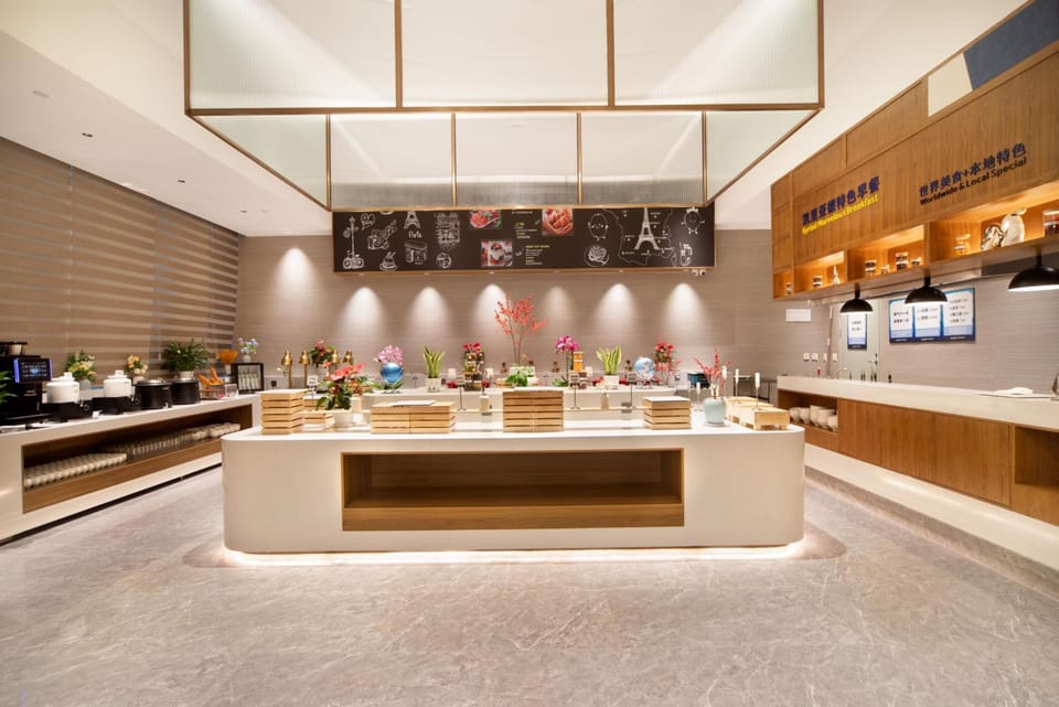 Kyriad Hotel Kunming Xishan Wanda Plaza Railway Station Hotel in China