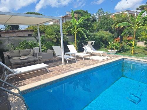 LittelCrazy Hotel in Anzio