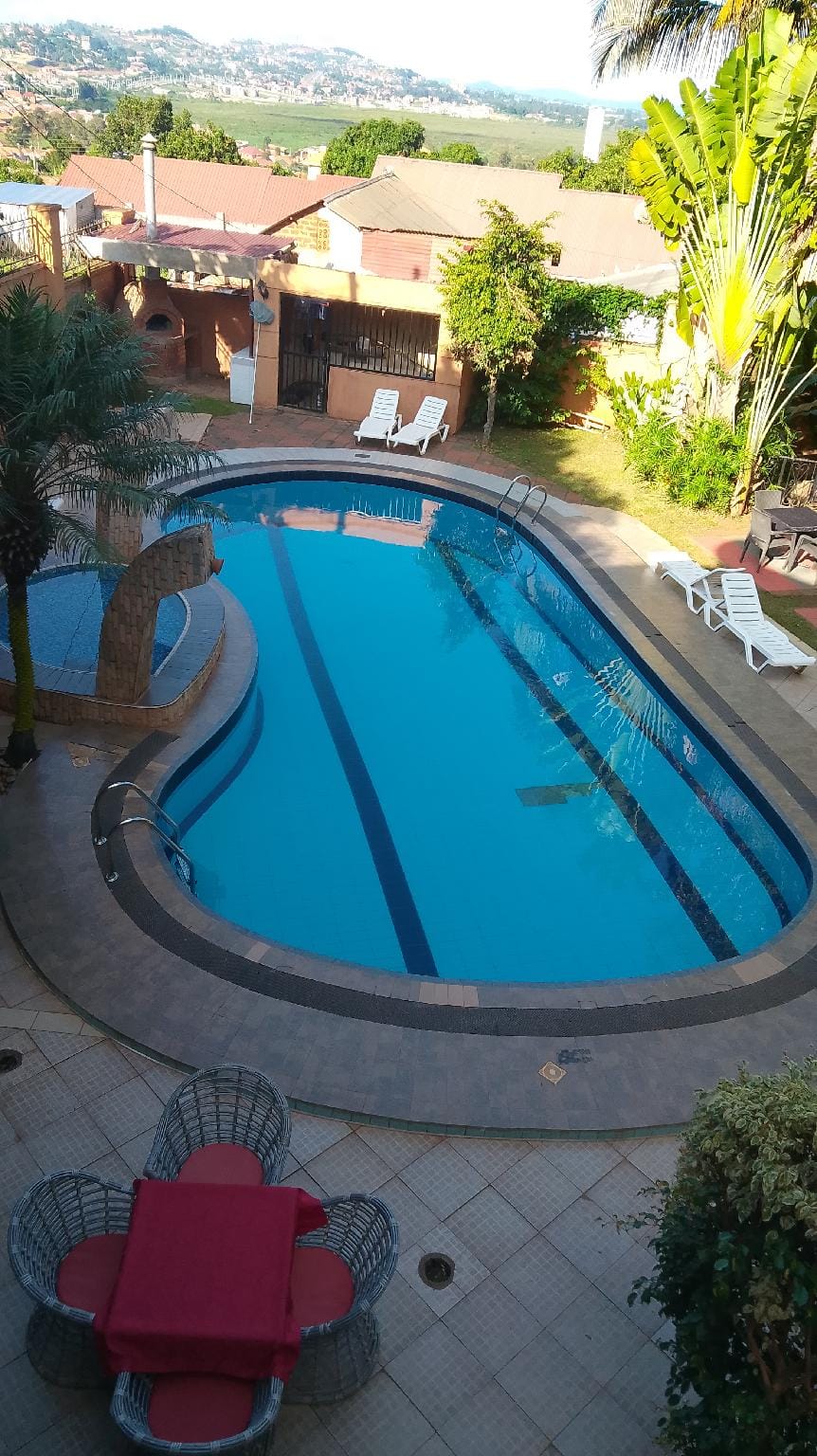 raheritage village hotel      Hotel in Uganda