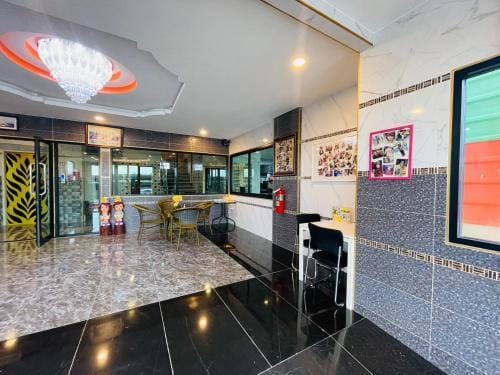 Ruen Khunlek Kansinee Hotel in Chon Buri Changwat