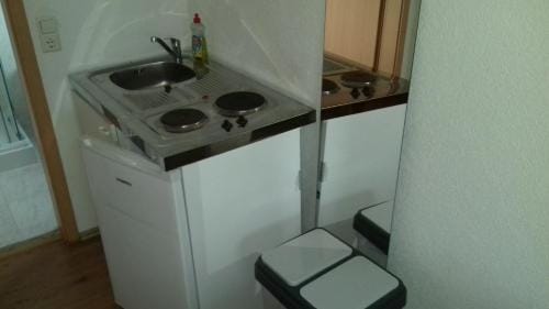 Biberach-Riss-Zimmer-frei, Einzel-Zimmer Bad Kuche Hotel in Baden-Württemberg