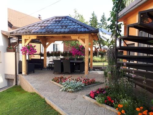 IRIS Room & Apartment Hotel in Lika-Senj County