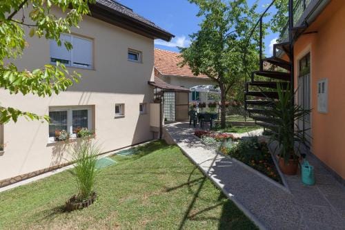 IRIS Room & Apartment Hotel in Lika-Senj County