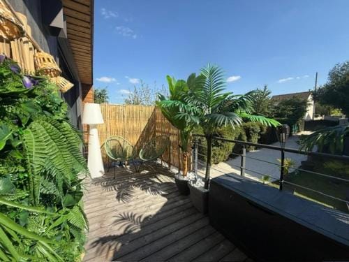 Lodge de la Jungle avec Spa Hotel in Île-de-France