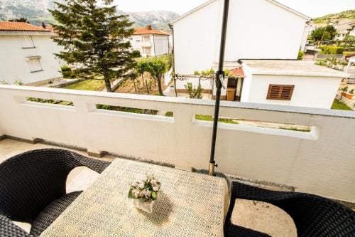 Rooms & Apartment Albina Hotel in Lika-Senj County