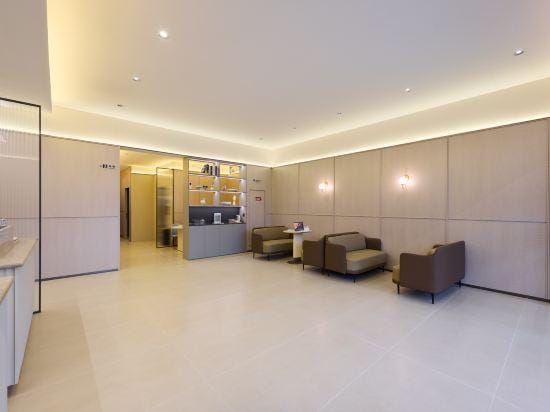 Four Seasons Qingteng Hotel (Ninghai Xidian Xincheng) Hotel in Zhejiang