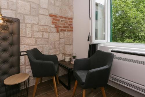 Luxury Rooms Dino Hotel in Split