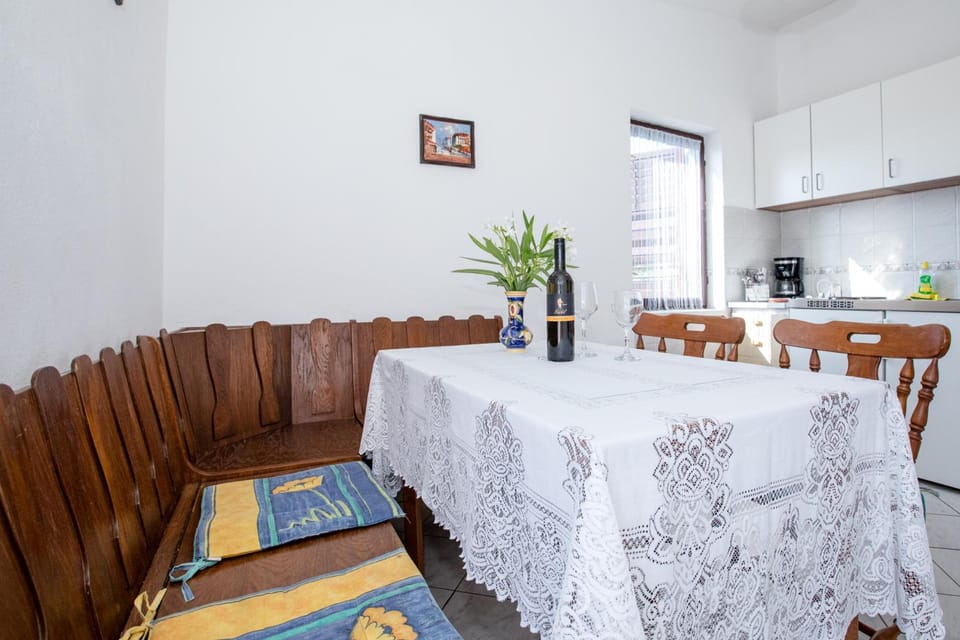 Apartments Jug Hotel in Lopar