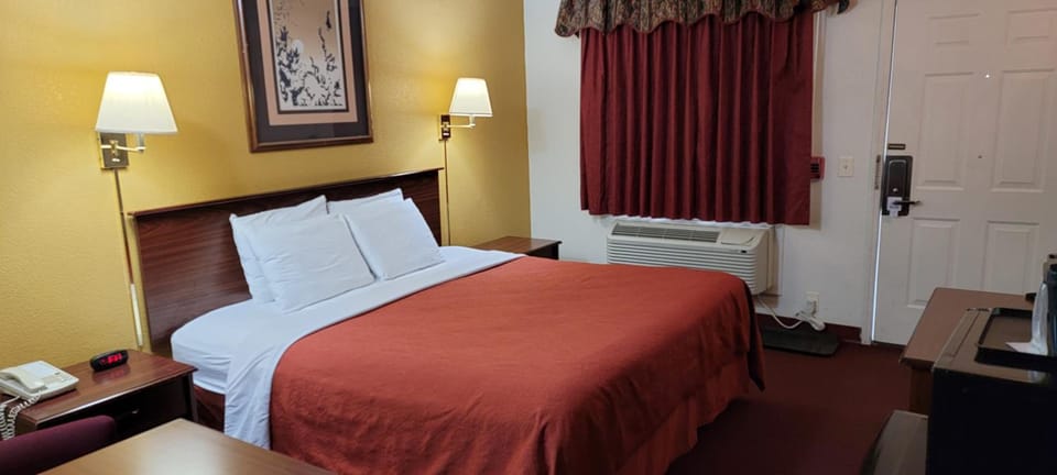 Rodeway Inn Goddard Hotel in Wichita