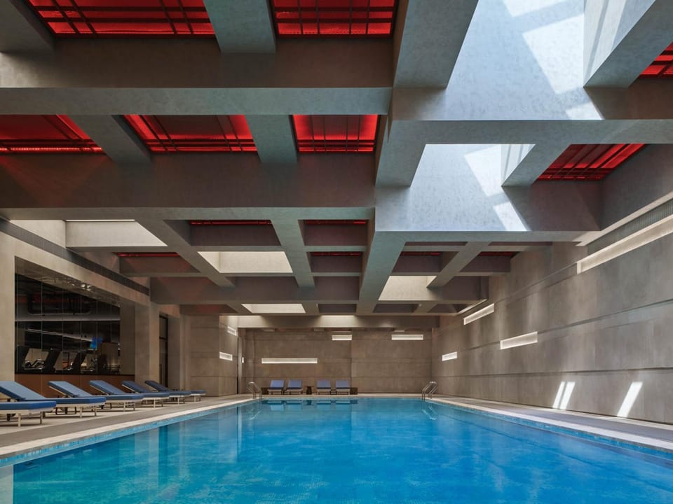 Swimming pool