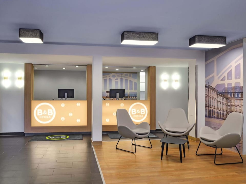 B&B HOTEL Mannheim-Neuostheim Hotel in Mannheim