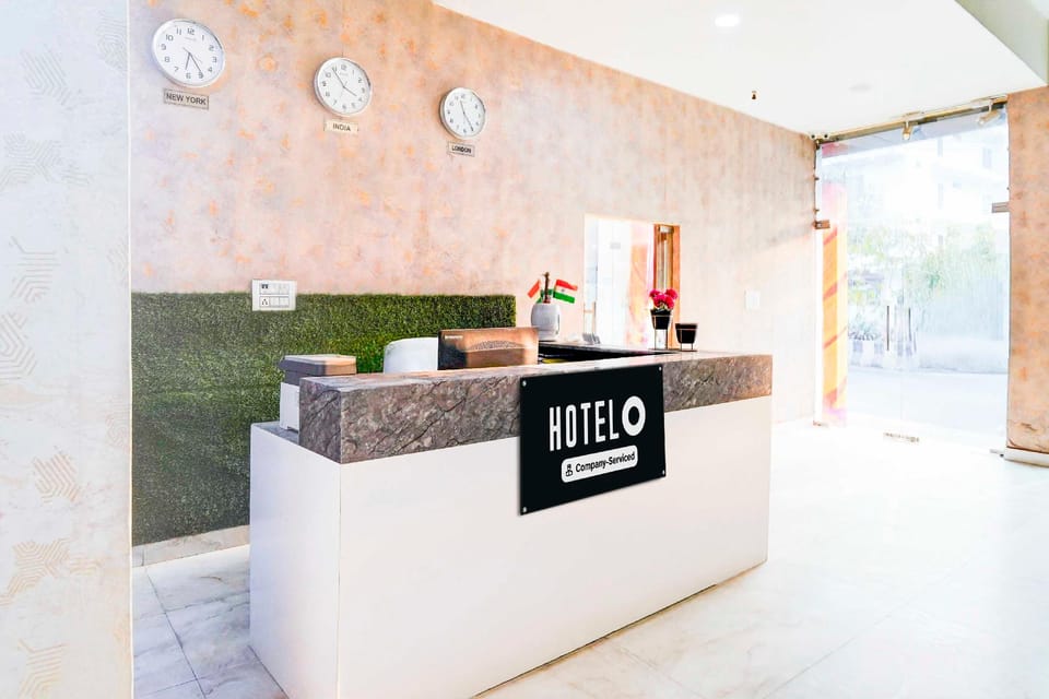 Townhouse Dallupura Road Noida Hotel in Noida