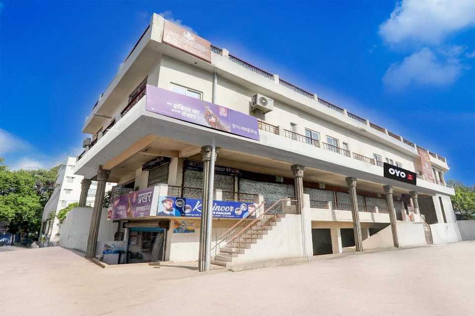 HOTEL O YASH RAJ PALACE Hotel in Uttar Pradesh