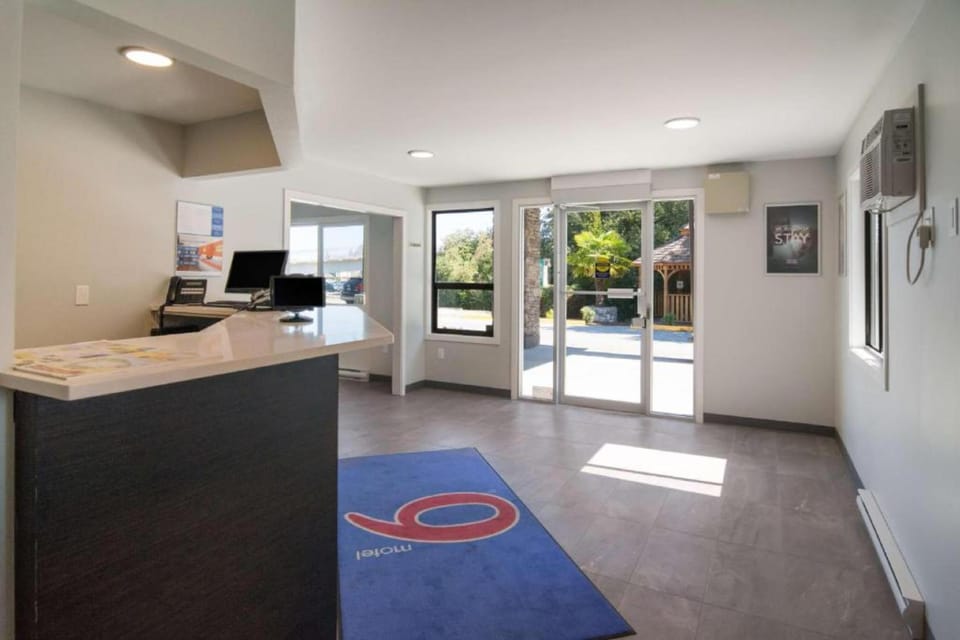 Motel 6 Saanichton, BC - Victoria Airport Hotel in Southern Gulf Islands