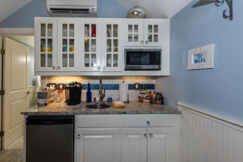 Agape Cottage Hotel in Fredericksburg