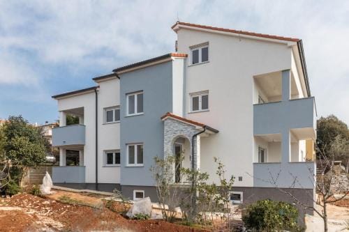 Apartments Mira Hotel in Pula