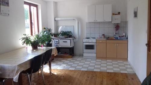 Kuca za odmor Dolovi Hotel in Šibenik-Knin County, Croatia