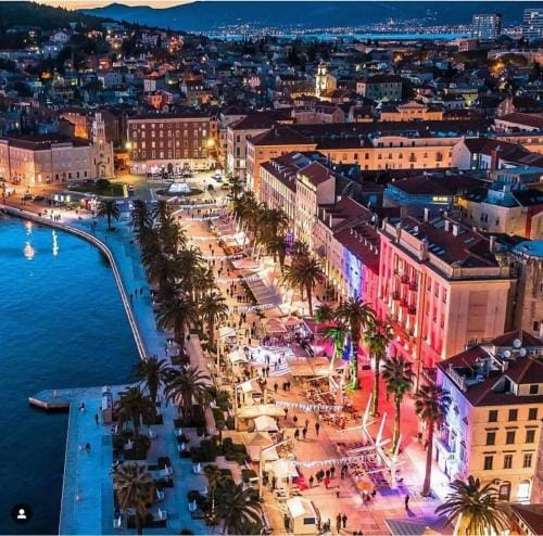 Rooms Nela Hotel in Split