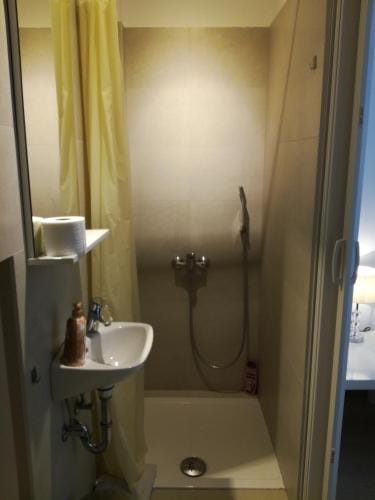 Soba u centru Hotel in Pula