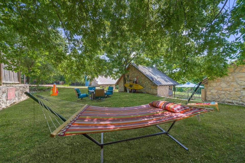 Blanco Riverside Cottages Hotel in Blanco