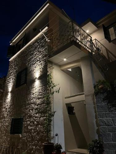 Karmelita's place Hotel in Šibenik