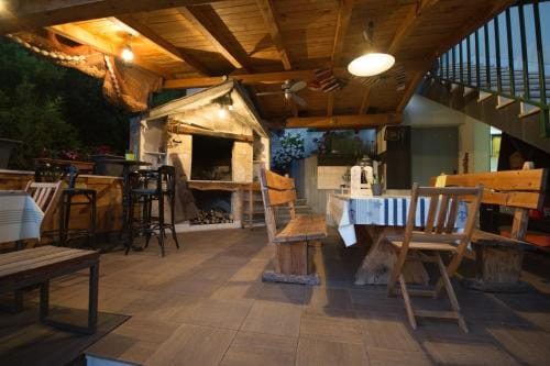 Villa Knez Hotel in Okrug Gornji