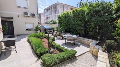 Faveria Apartments Amphitheater with FREE Parking Hotel in Pula