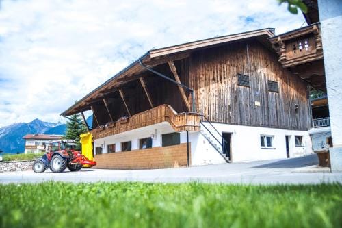 Gasthof Pension Traube Inn in Tyrol