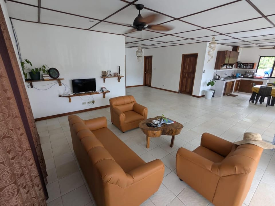 PalomaVilla Resort Hotel in Panglao