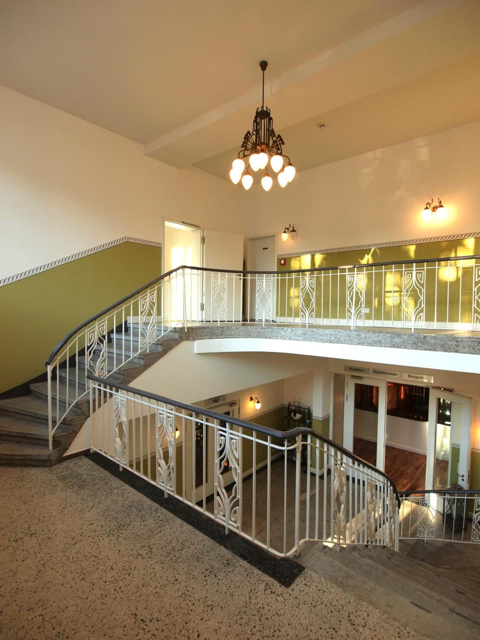 Halber Mond Hotel in Hesse