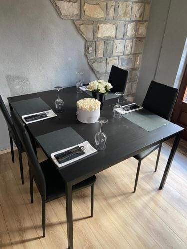 Mediteran Hvar - Modern Rooms and Restaurant, B&B Hotel in Vrboska
