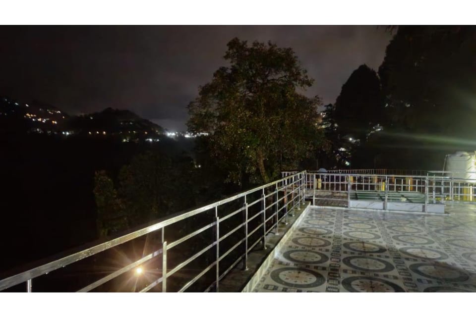 Camel S Backpackers Hostel Hotel in Uttarakhand